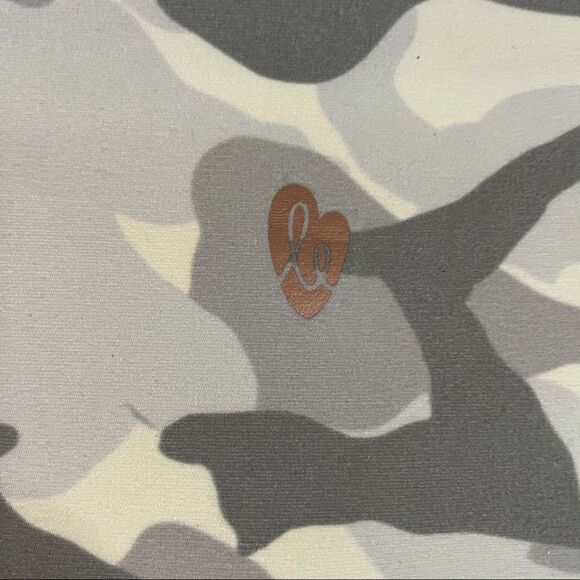 Ellie Camo Athletic Leggings - Picture 4 of 5